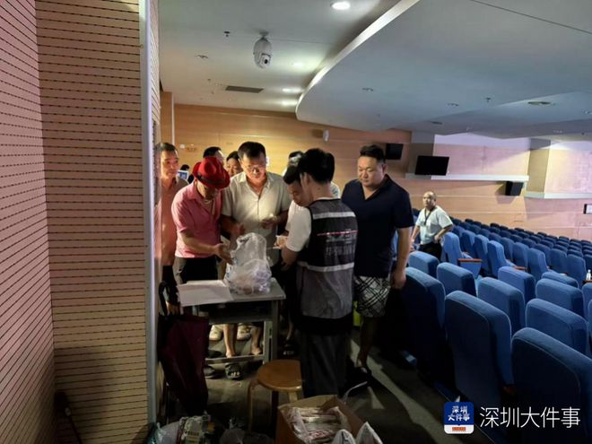 部开放应急避险点 暖心守护台风夜安全AG真人百家家乐平台深外（集团）初中(图4)